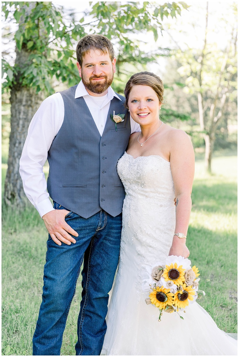 A Summer Wedding at the 1917 Barn in Cohasset, MN afbeelding foto