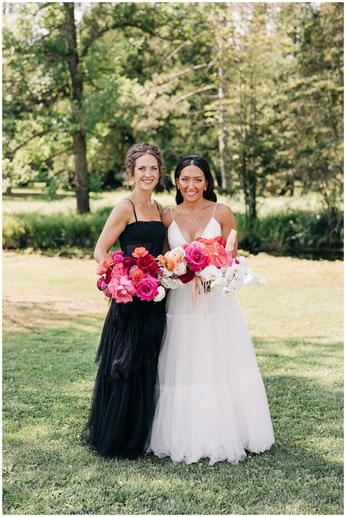 bride with her sister at Pike Lake wedding
